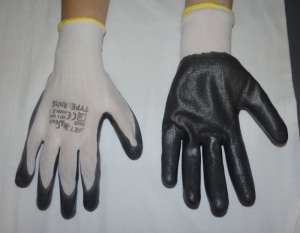 Rk 15 - Rękawice z dzianiny poliestrowej, powlekane nitrylem, kolor szaro-biały